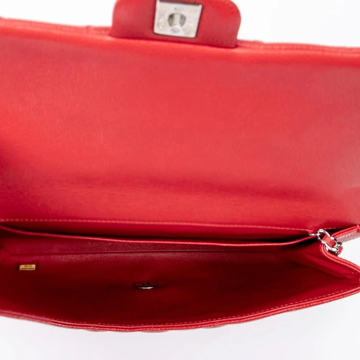 Caviar Shoulder Chain Flap