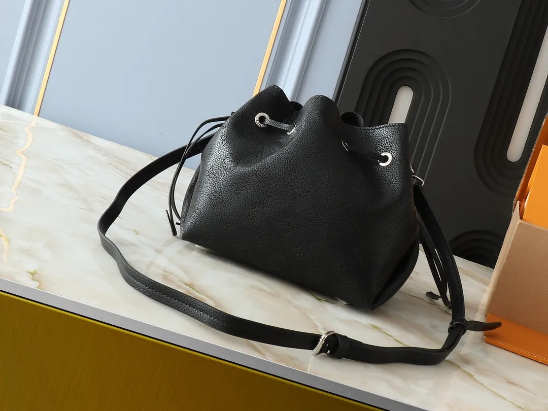 LV Bella Bucket