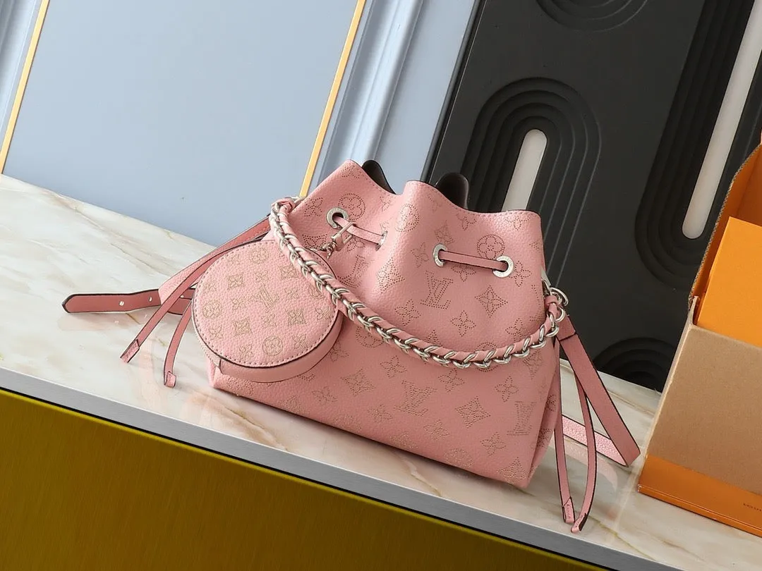 LV Bella Bucket
