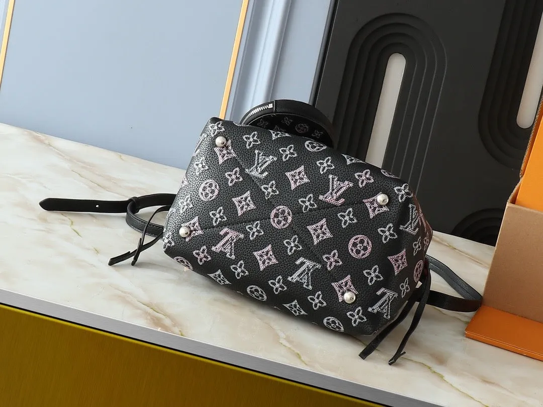 LV Bella Bucket