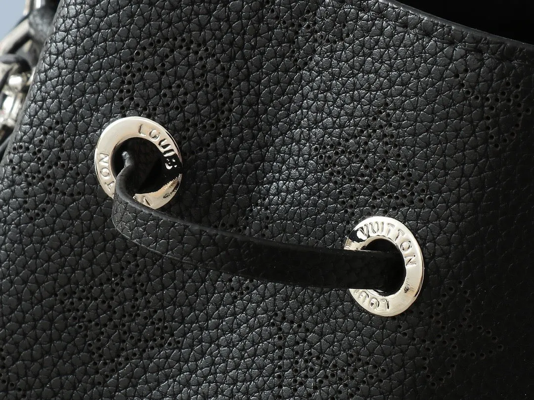 LV Bella Bucket