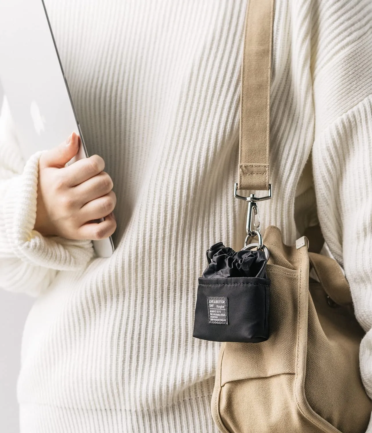 Mini Pouch [Bucket Bag] with O Ring Carabiner - Black