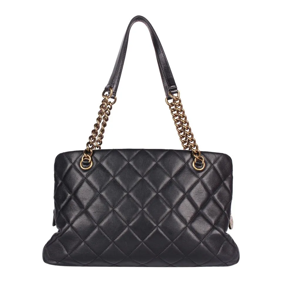 Quilted Lambskin Leather Shoulder Bag Black